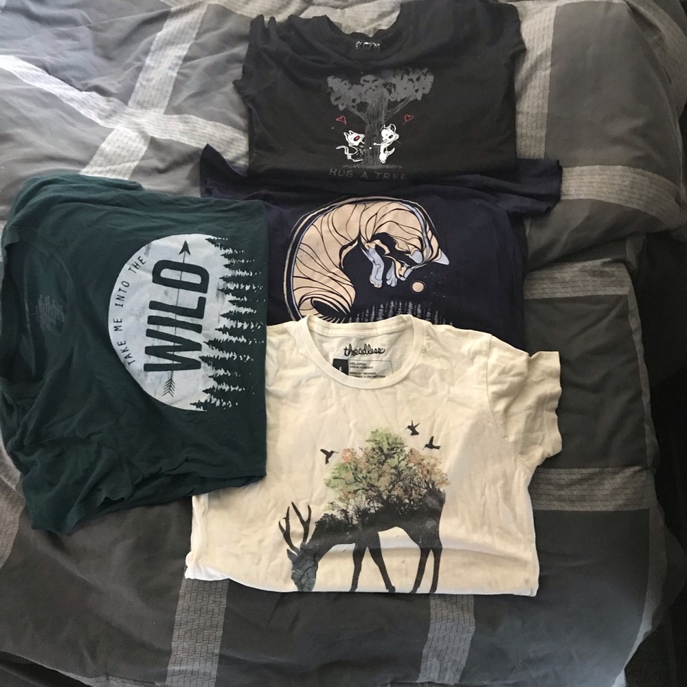 Mixed graphic t-shirt lot: